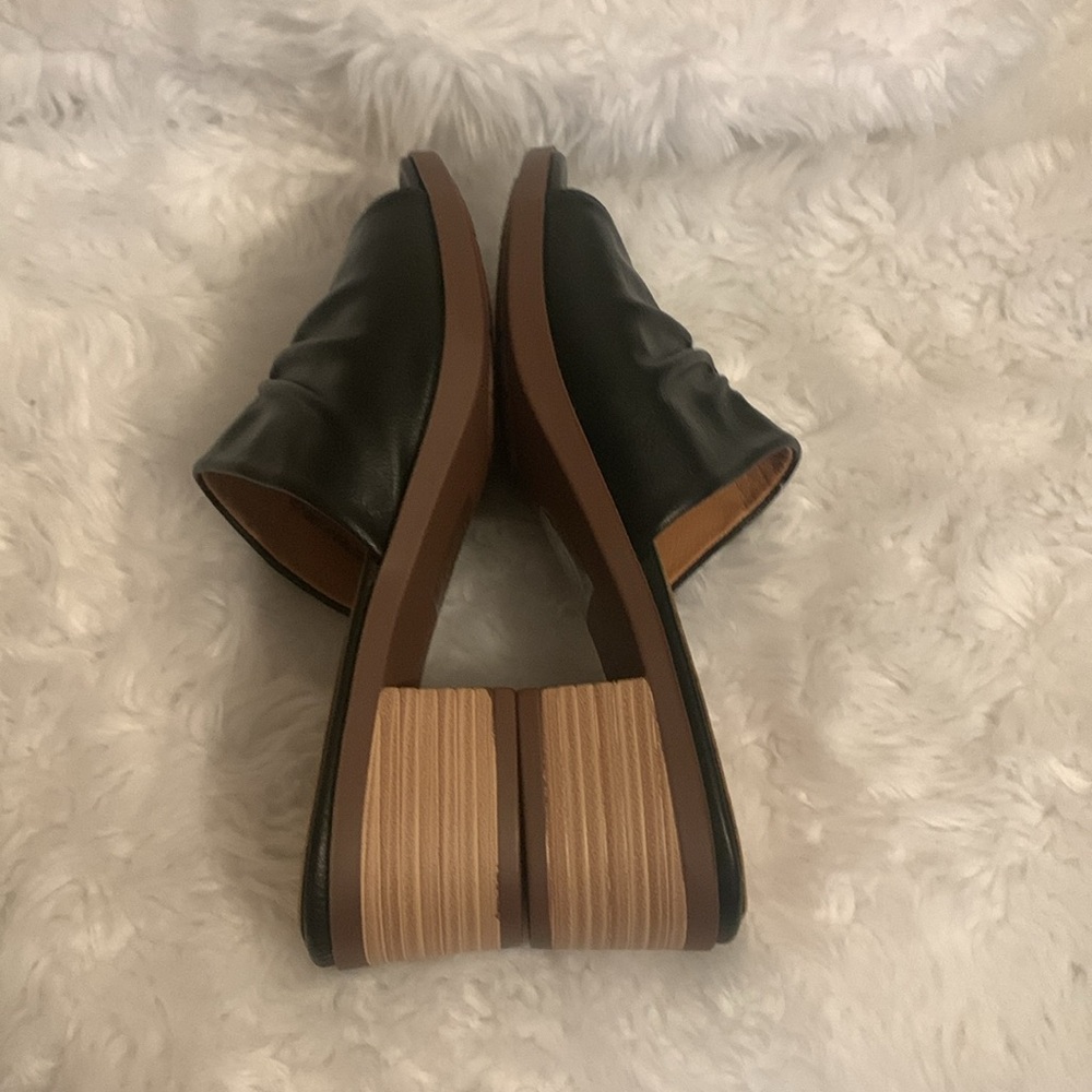 PATRIZIA by Spring Step Evelyn ladies black block heel Sandal size 8 (39) NWOT